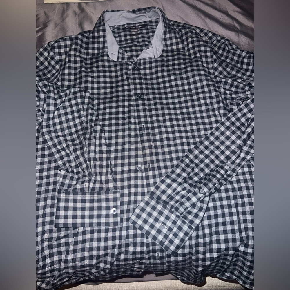 Michael Kors Men’s Long sleeve dress shirt size Medium